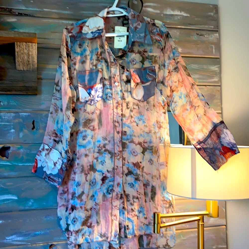 NWT Funsport semi-sheer blouse/long